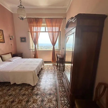 Bed and breakfast La Finestra Sulla Valle 3*