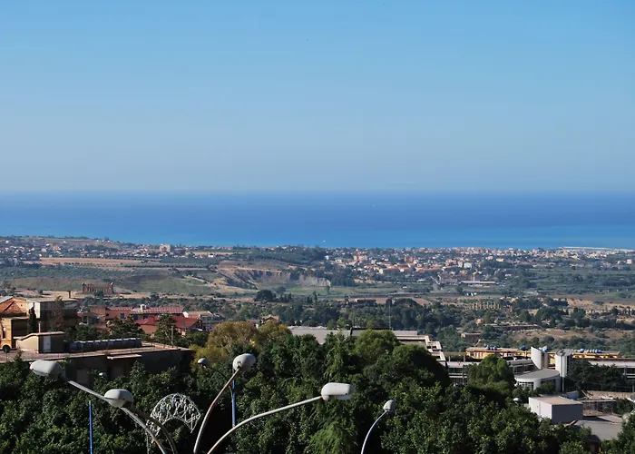 Bed & Breakfast La Finestra Sulla Valle 4*