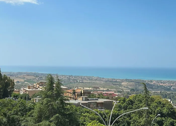 La Finestra Sulla Valle Bed & Breakfast
