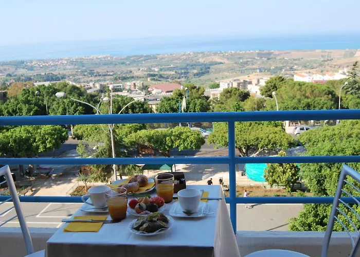 Bed & Breakfast La Finestra Sulla Valle 4*