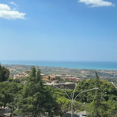 La Finestra Sulla Valle Bed & Breakfast